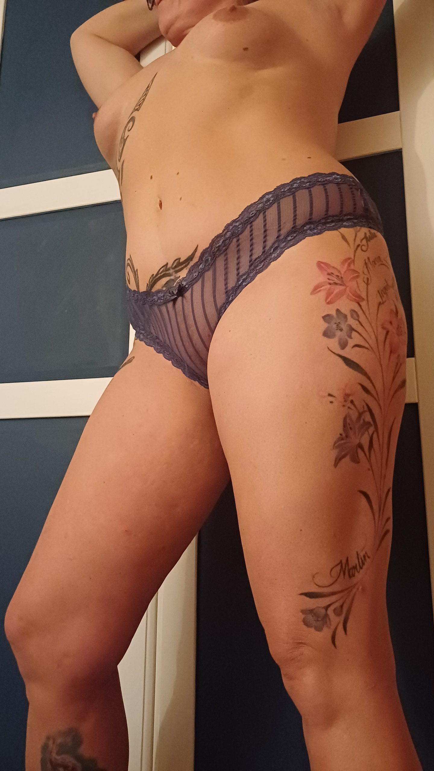 Lækker brugt trusse frisk lavet til dig inkl. 2 Videoer, 10 billeder og fragt