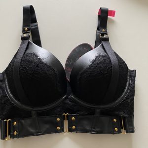 BH lettere brugt af ukendt kvinde