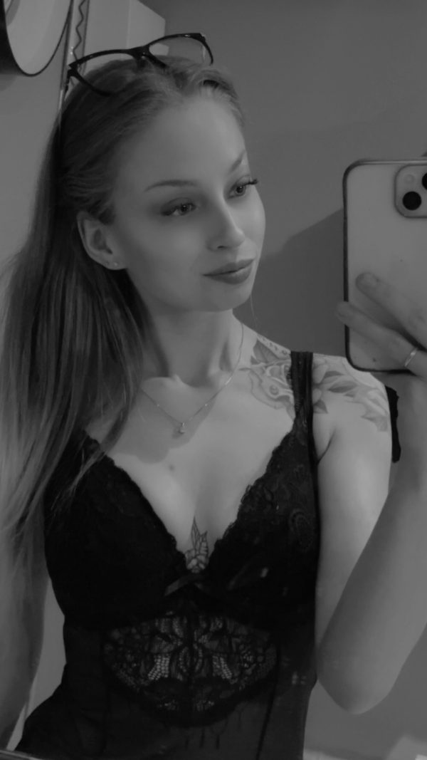 Live cam