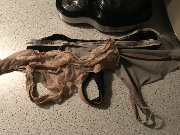 Køb mine mega saftige og beskidte trusser