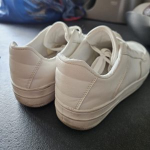 BRUGTE TRÆNINGS SNEAKERS