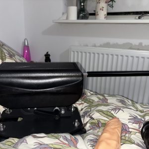 Sex maskine med flere stykker legetøj