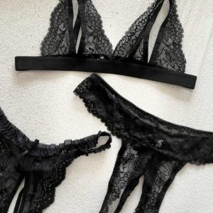 Brugt sæt med bundløse trusser