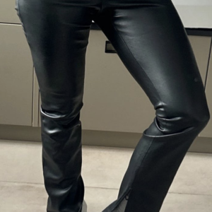 Brugte bukser i læder