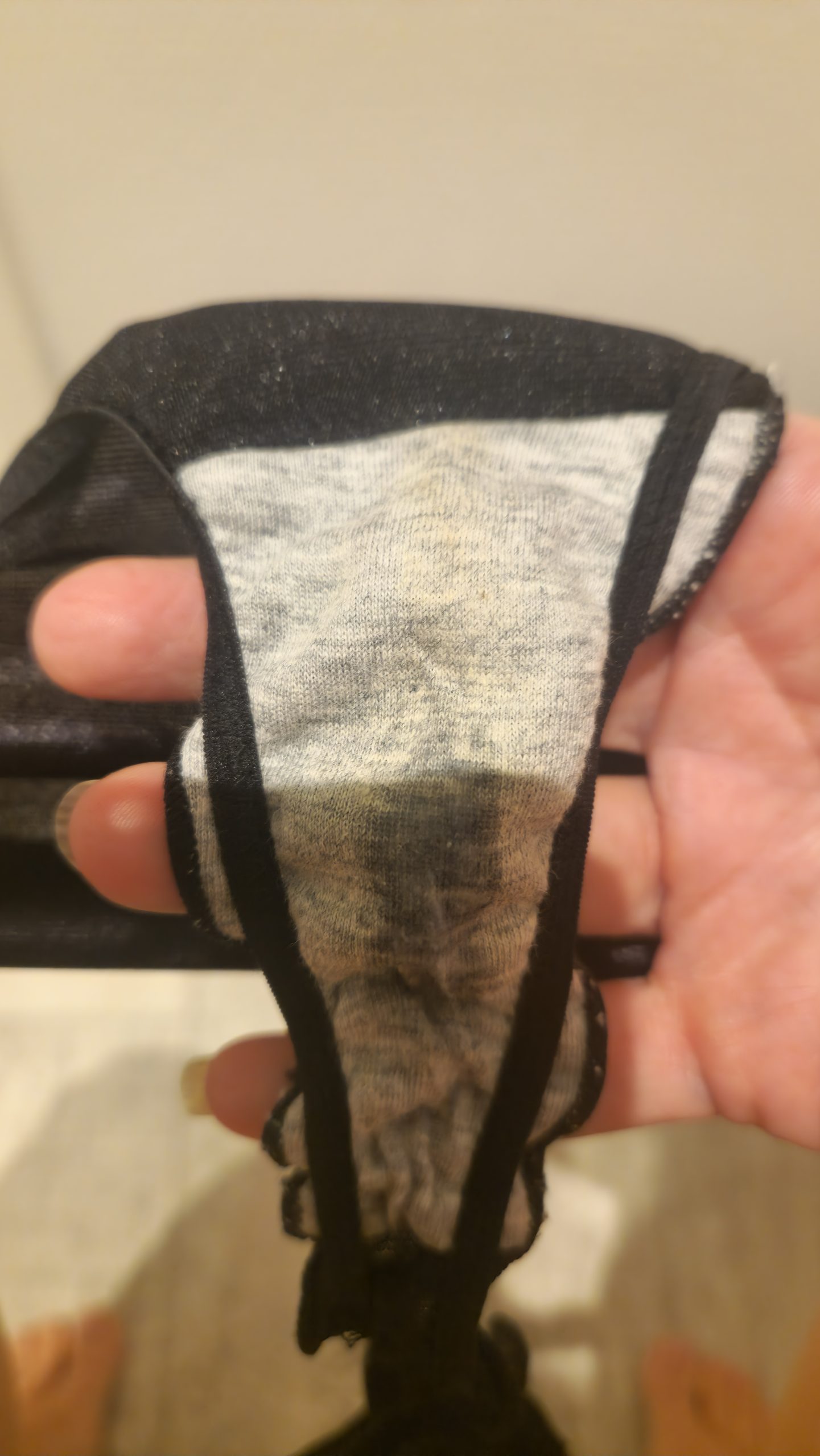 DAGENS TRUSSE  ala satin