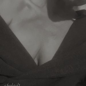 Skal du se hvad der er under min morgenkåbe?