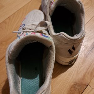 Slidte sko. Flere forskellige