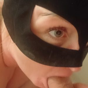 Frækt blowjob - se mig i øjnene - video