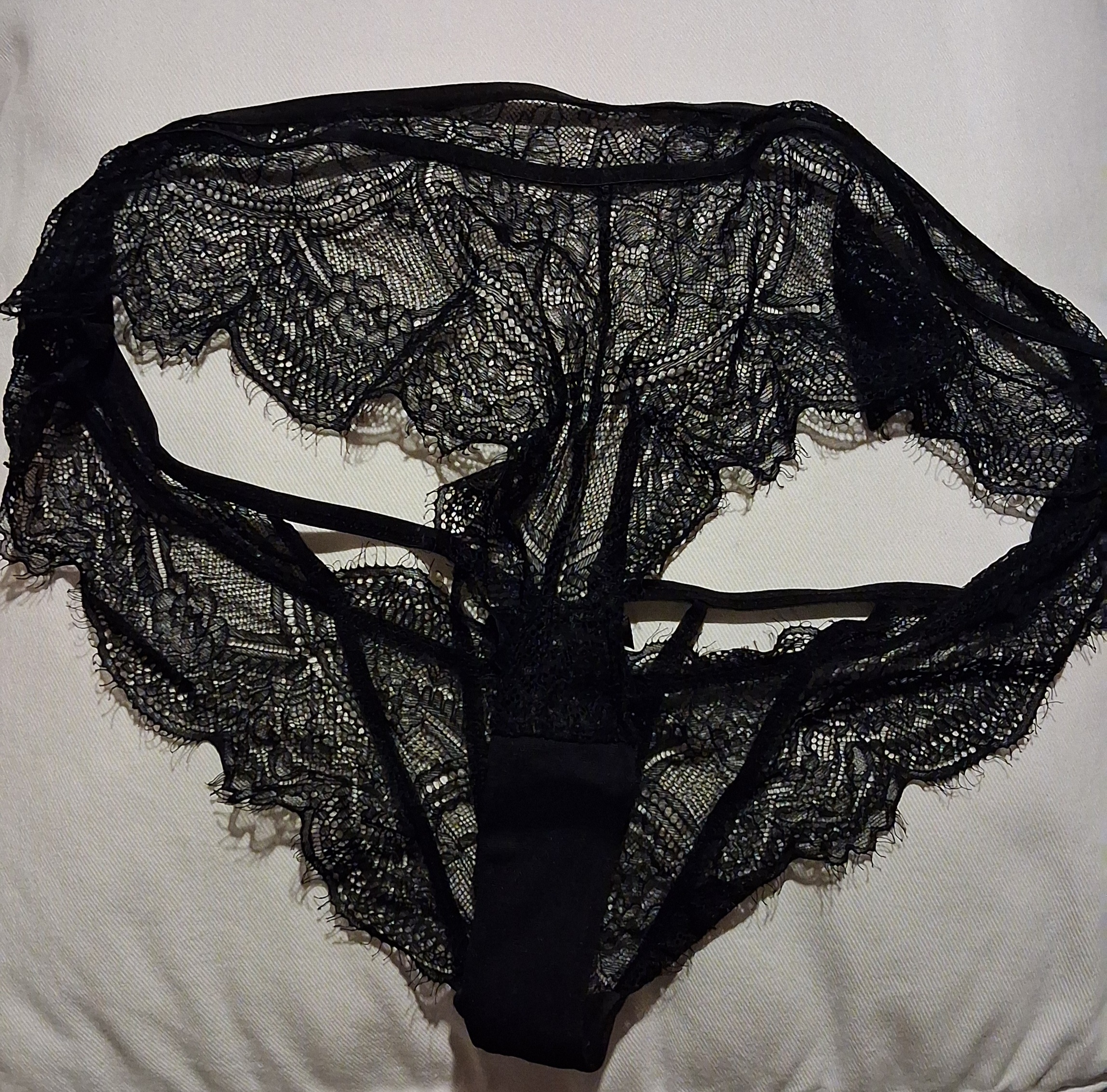 Duftende blondetrusse