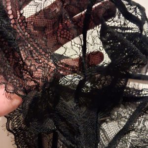 Duftende blondetrusse