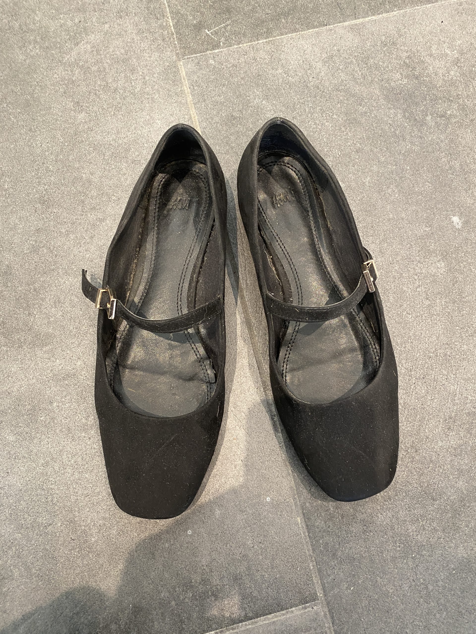 Godt brugte ballerinaer med massere af duft