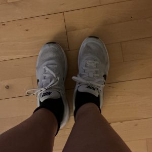 Meget brugte Nike sneakers sælges med duft