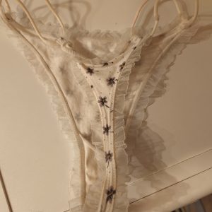 Använda trosor till salu