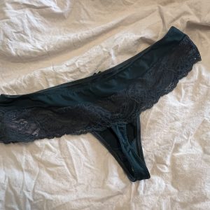 Mørkegrønne trusser