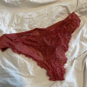 Lækre blondetrusser i orange-rød️‍