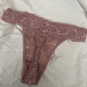 Rosa blonde G-streng