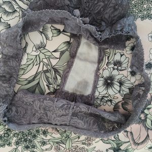 Grå blonde g-string 