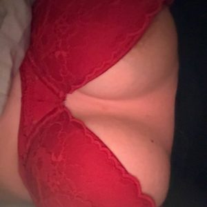 Stearin ud over bryster