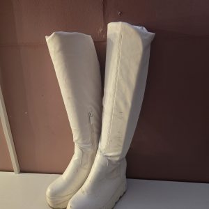 Brugte hvide støvler ️