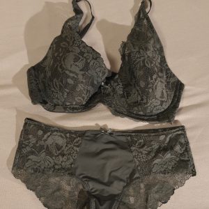 Forførende blondesæt