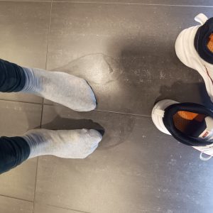 Sweaty socks  svettiga strumpor