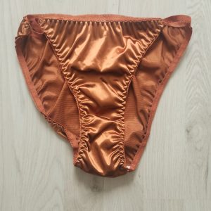 Satin trusse