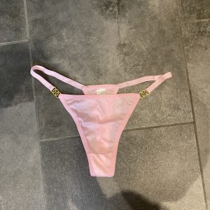 Brugt onani trusse  Sendes i morgen (mandag)