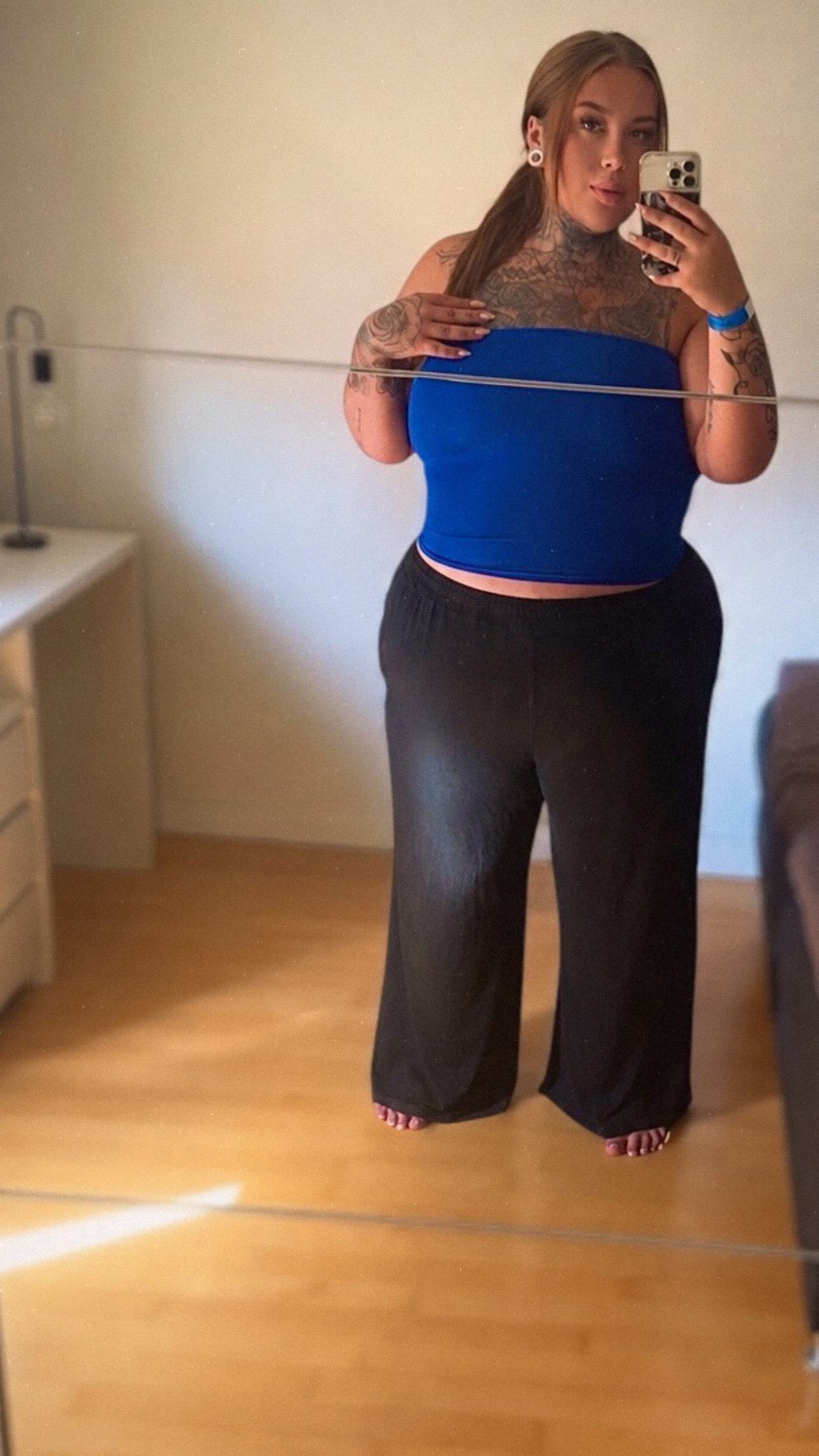 FINDOM