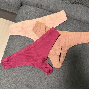 Onani Trusser på abonnement