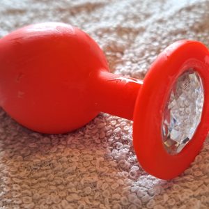 Godt brugt buttplug med røvjuice