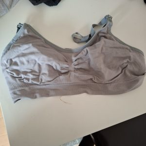Brugt grå amme bh